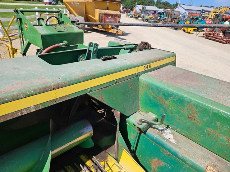 john-deere-346-image-17