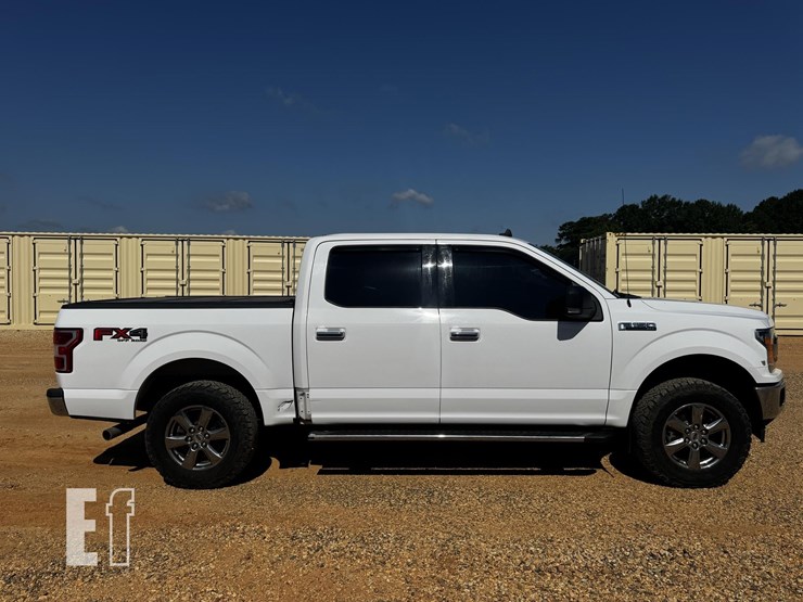 2021-ford-f150-xlt-image-8