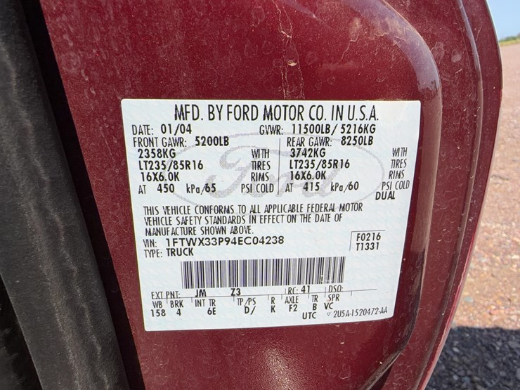 2004-ford-350-image-32