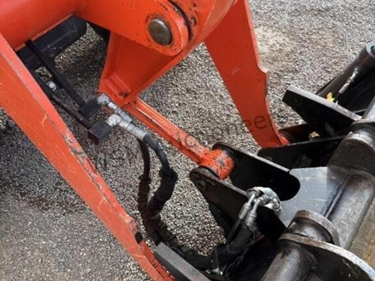 kubota-r420s-image-14