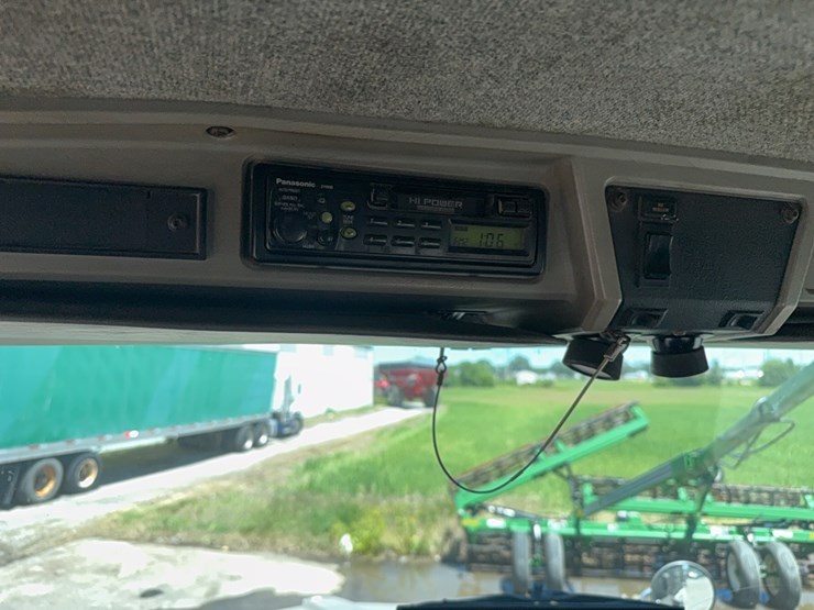 1999-kenworth-t800-image-11