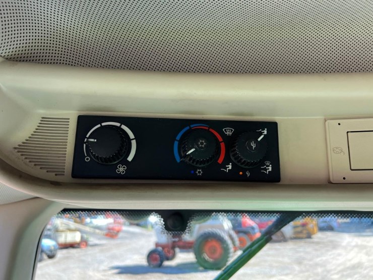john-deere-6430-premium-image-25