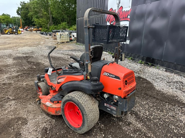 2018-kubota-zd1211-image-4