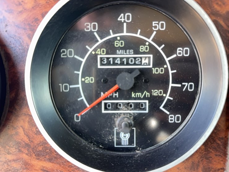 1999-kenworth-t800-image-15