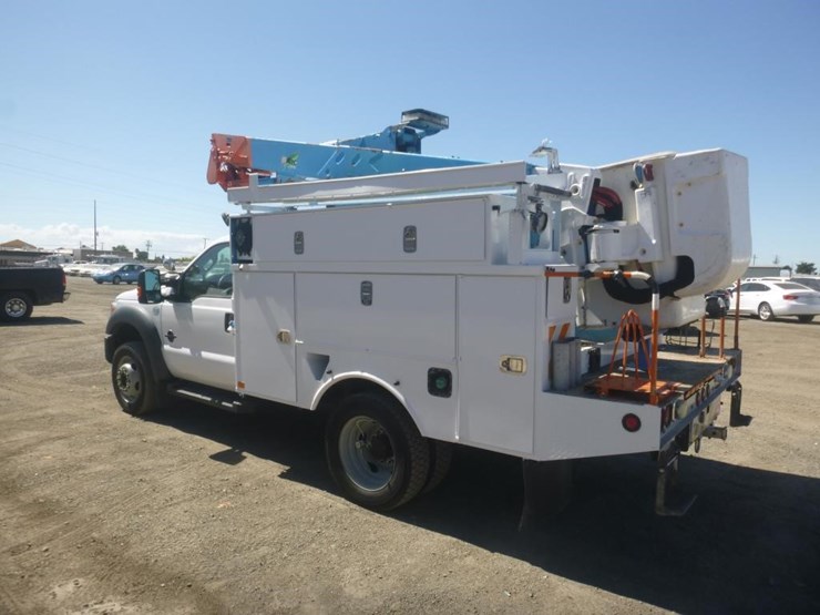 2013-ford-f550-image-4
