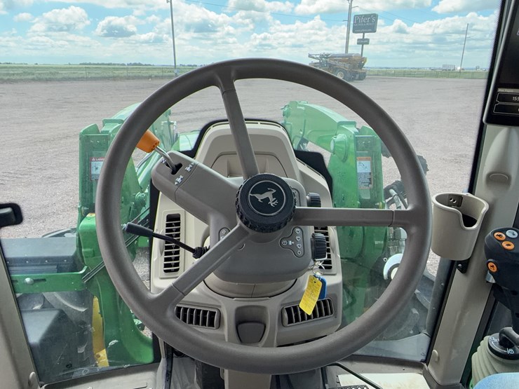 2023-john-deere-6130m-image-48