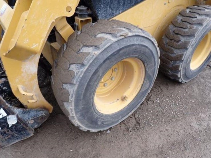 2022-caterpillar-236d3-image-32