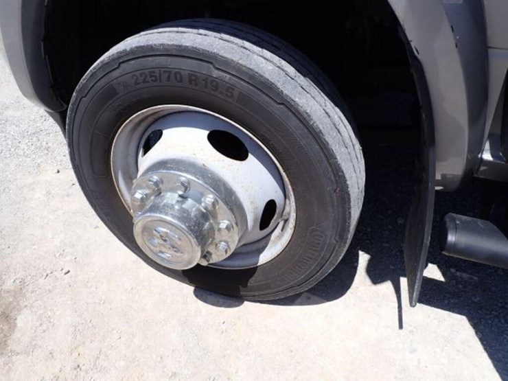 2022-dodge-ram-5500-image-92