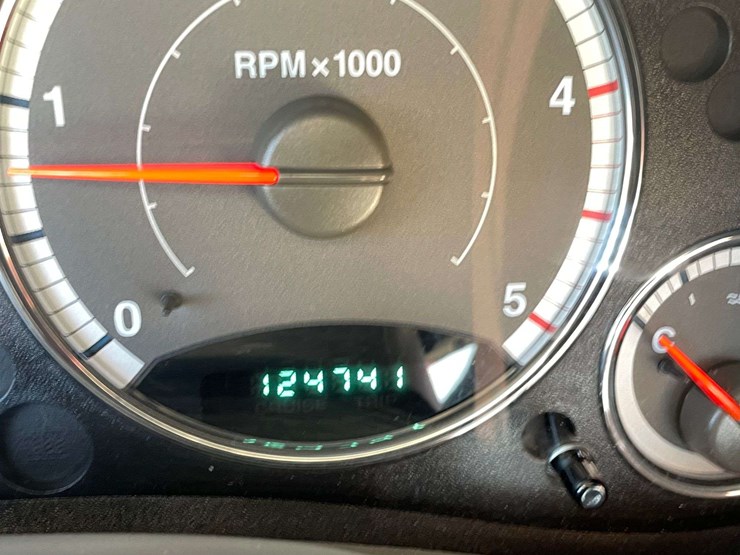 2005-jeep-liberty-image-26