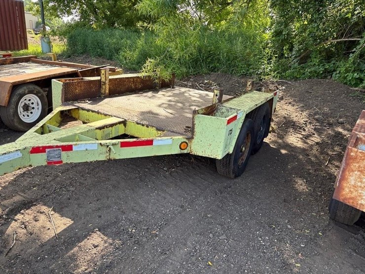 2001-butler-102"-x-65"-tandem-trailer-image-4