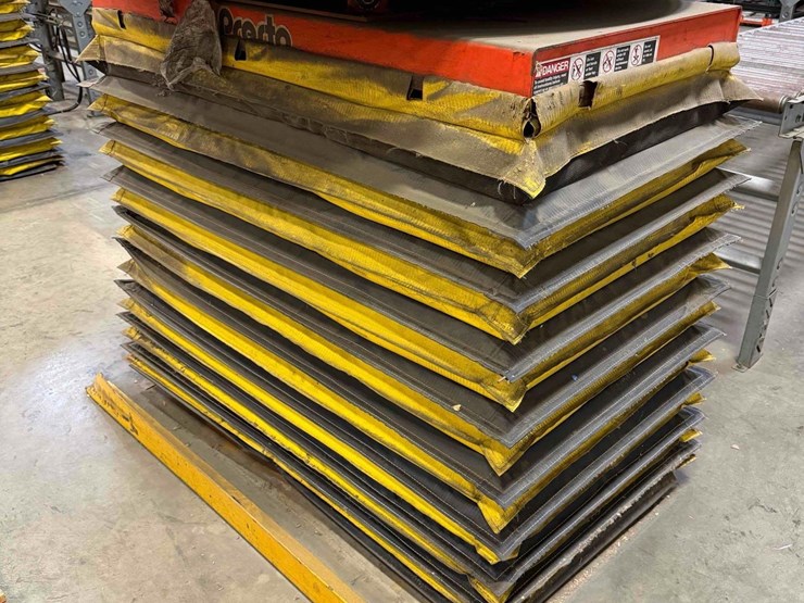 lee-l36-30-electric-hydraulic-scissor-lift-image-1