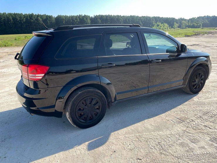 2018-dodge-journey-image-3
