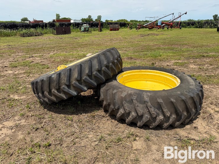 john-deere-10-image-8