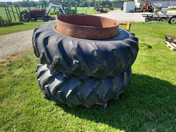 (1)-pair-of-18.4-38-t-rail-duals-image-3
