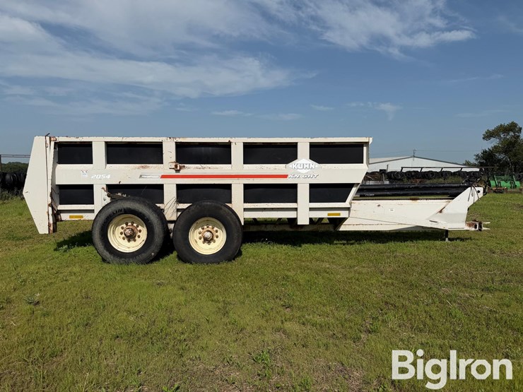 kuhn-2054-pull-type-hydra-push-manure-spreader-image-4