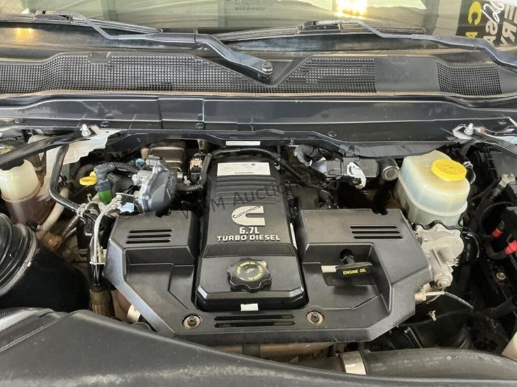 2019-dodge-3500-image-12