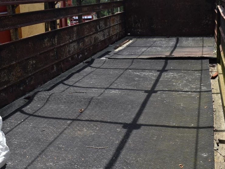 5'-8"-x-20'-bruton-gooseneck-cattle-trailer-w/-tarp-(vin-#-012746)-(plate-#-image-7