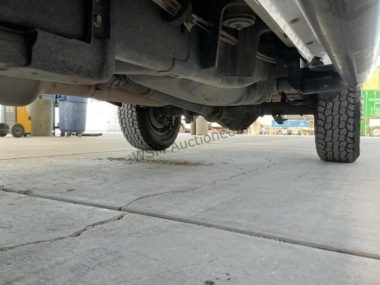 2019-dodge-3500-image-29