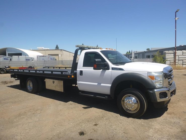 2011-ford-f550-image-2