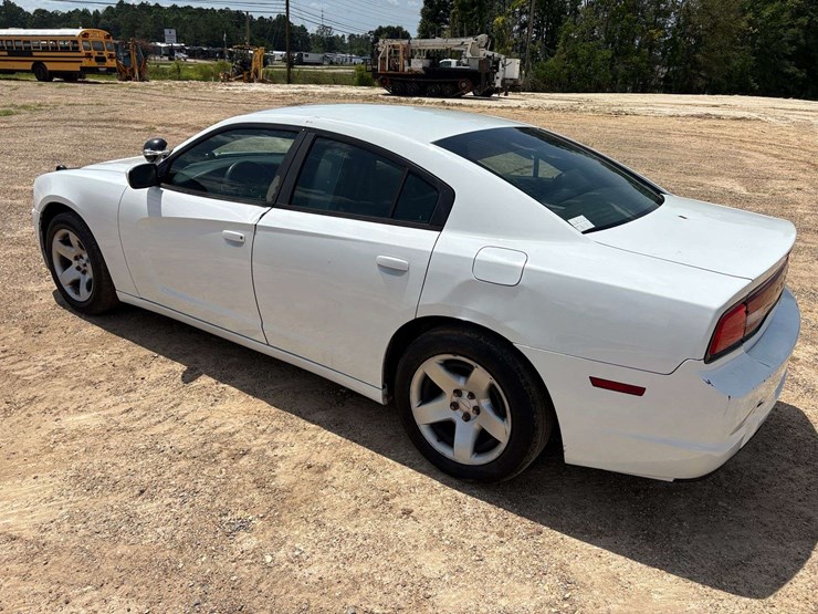 2012-dodge-charger-rwd-4-door-police-sedan-(158,175-miles)-image-2