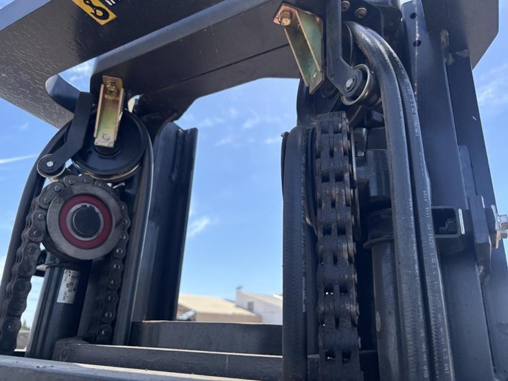2015-caterpillar-2c6500-image-16