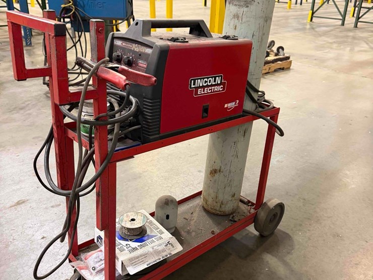 lincoln-electric-weld-pak-140hd-mig-welder-image-2