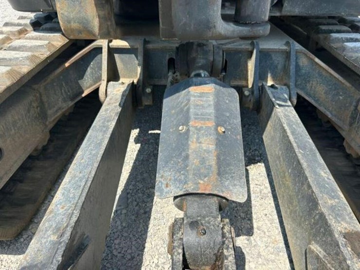 2022-bobcat-e88-image-42