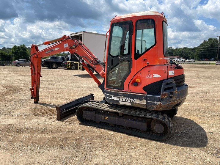 2008-kubota-kx121-3st-image-2