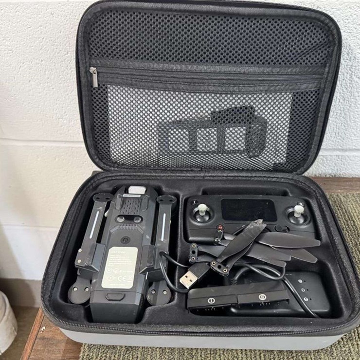 Holy Stone HS720 Drone