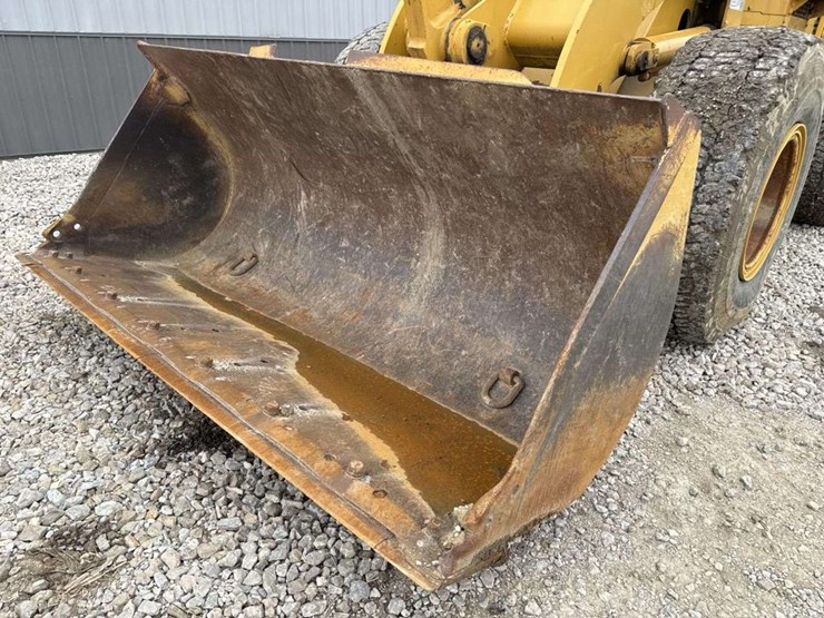 caterpillar-928g-image-14