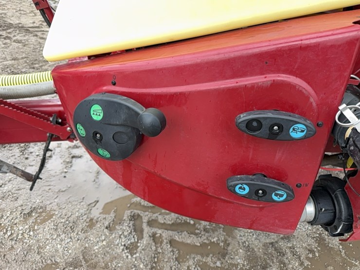 hardi-4000-navigator-sprayer-image-40