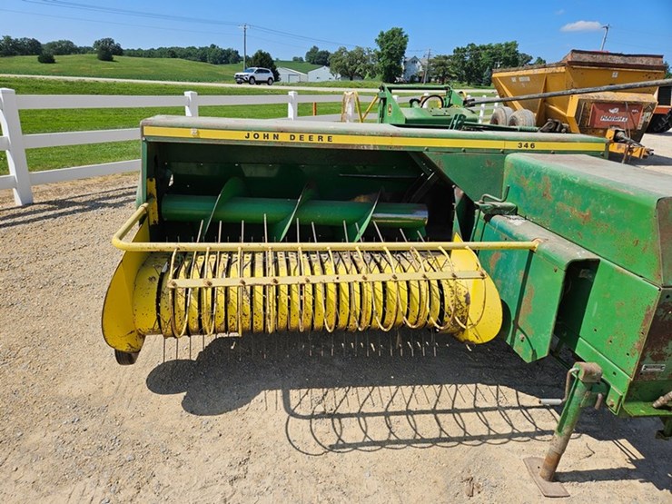john-deere-346-image-12