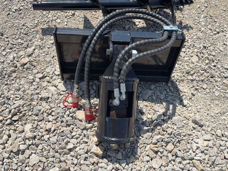 hydraulic-auger-attachment-with-two-augers-image-5