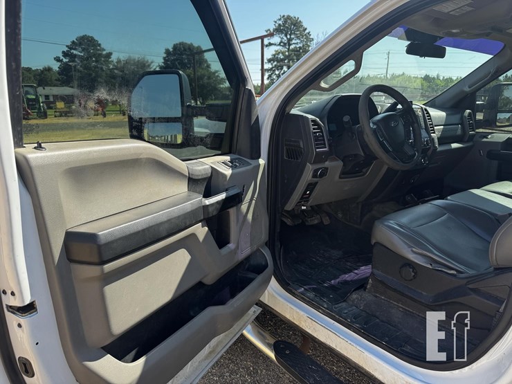 2019-ford-f250-xl-image-10