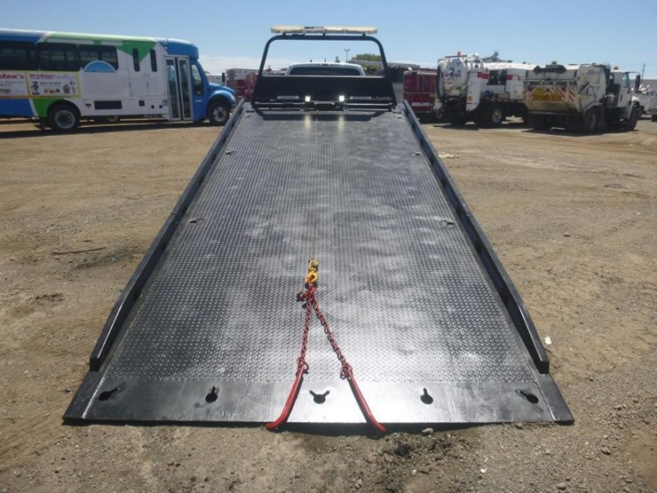 2011-ford-f550-image-12