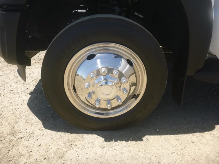 2011-ford-f550-image-22