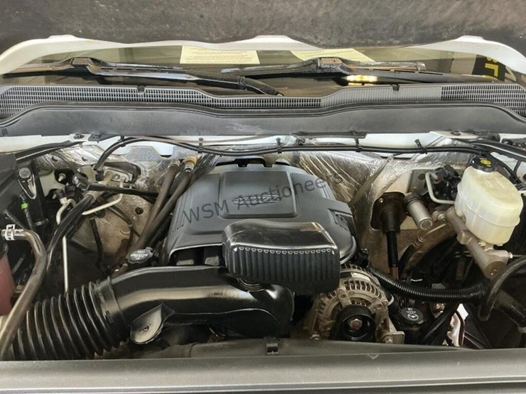 2017-chevrolet-3500hd-image-11