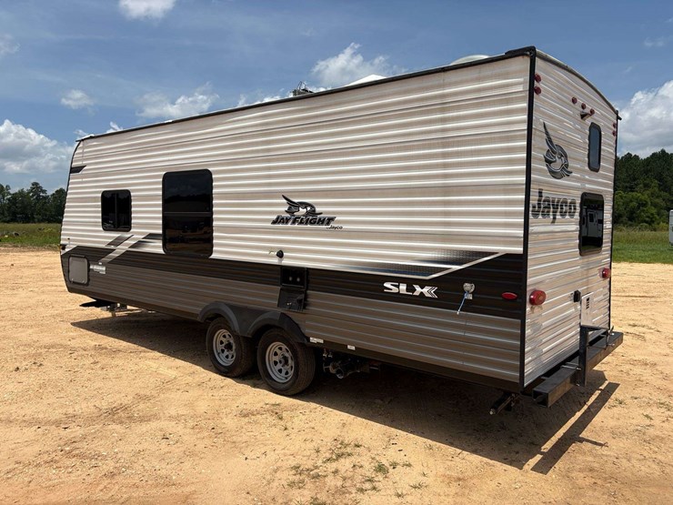 2022-jayco-"jayflight"-27'-travel-trailer-image-2