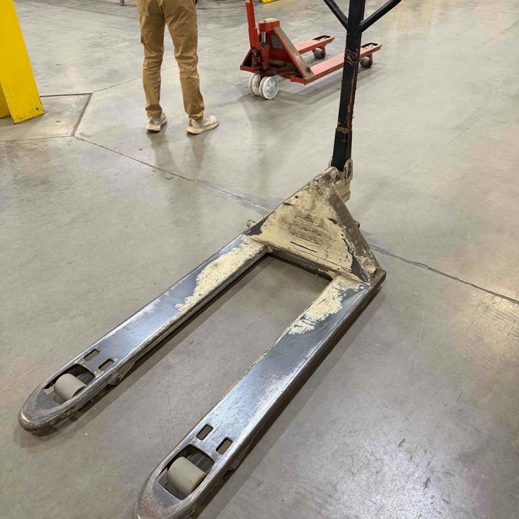 Manual Pallet Jack