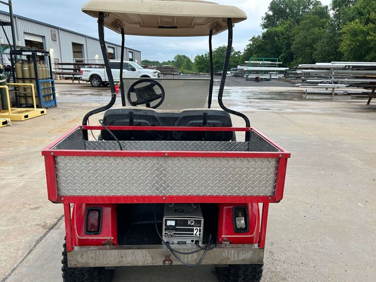 2006-club-car-48-volt-golf-cart-image-7