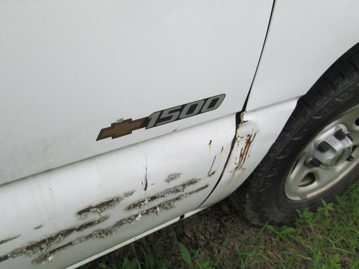 2000-chevrolet-silverado-1500-image-12