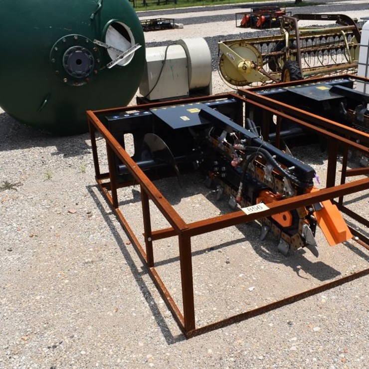 SKID STEER TRENCHER