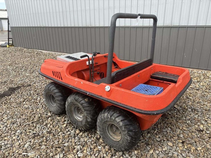 argo-amphibious-6x6-image-2