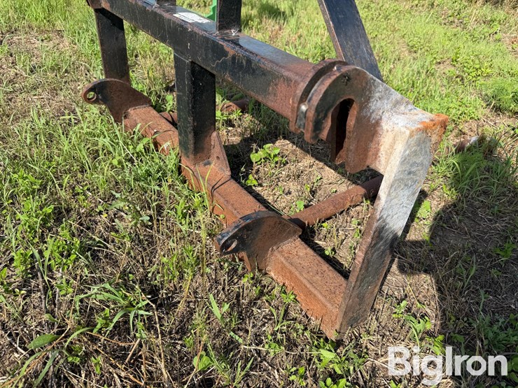 tri-l-loader-bale-spear-image-12