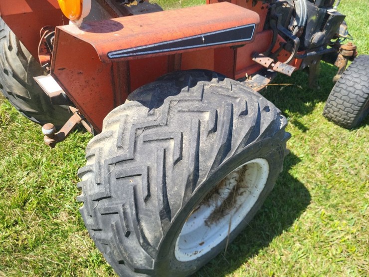 simplicity-garden-tractor-w/engine-and-hydrostat-transmission---parts-image-16