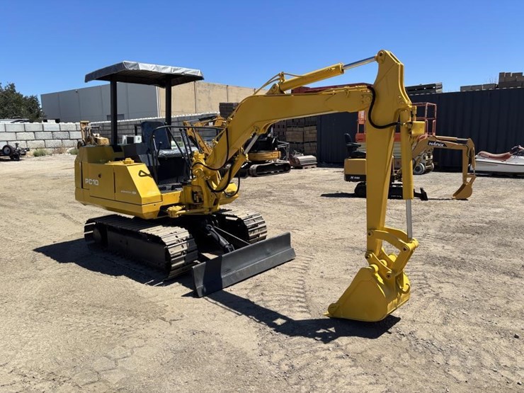 komatsu-pc10-5-image-2
