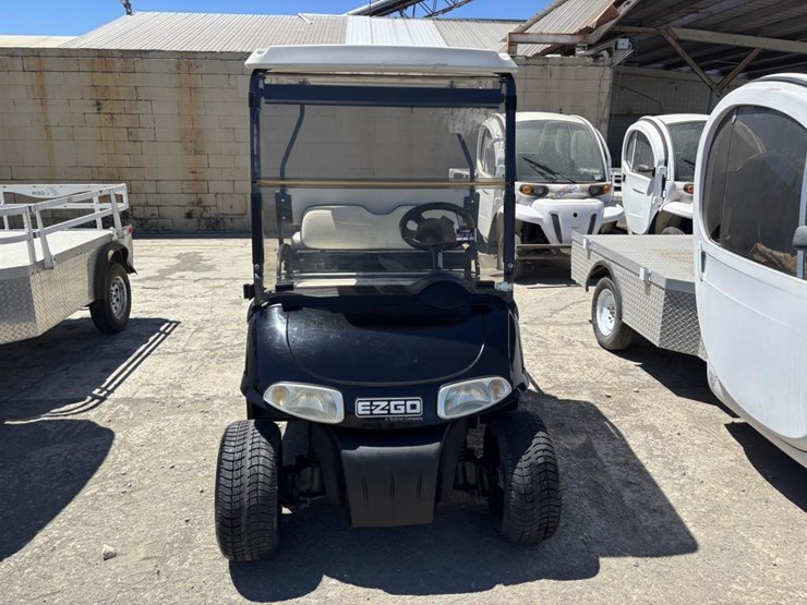 ez-go-utility-cart-image-5