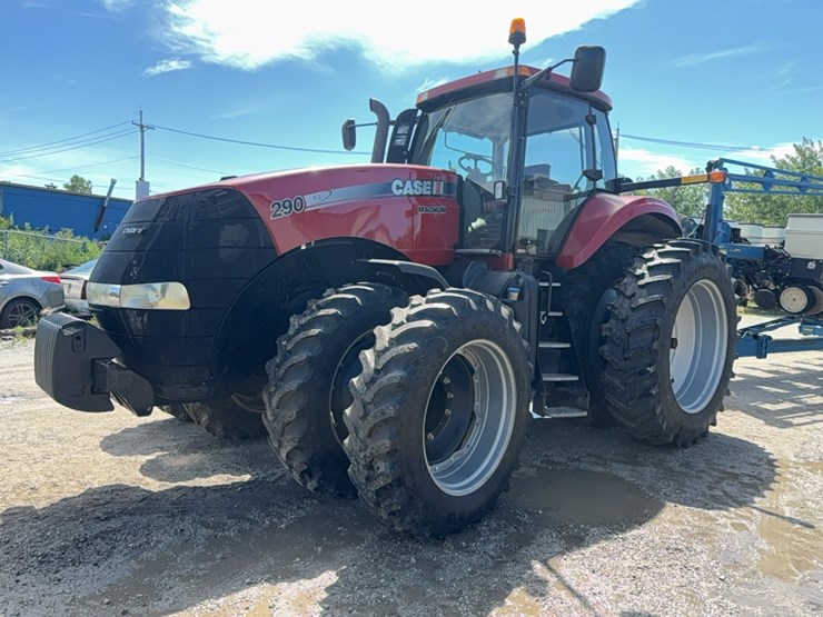 2011-case-ih-magnum-290-image-1