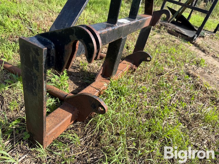 tri-l-loader-bale-spear-image-11