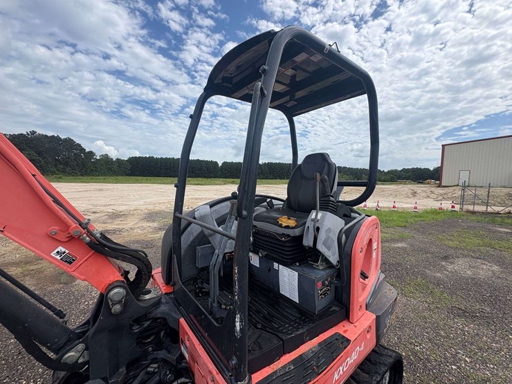 kubota-kx040-4-image-7